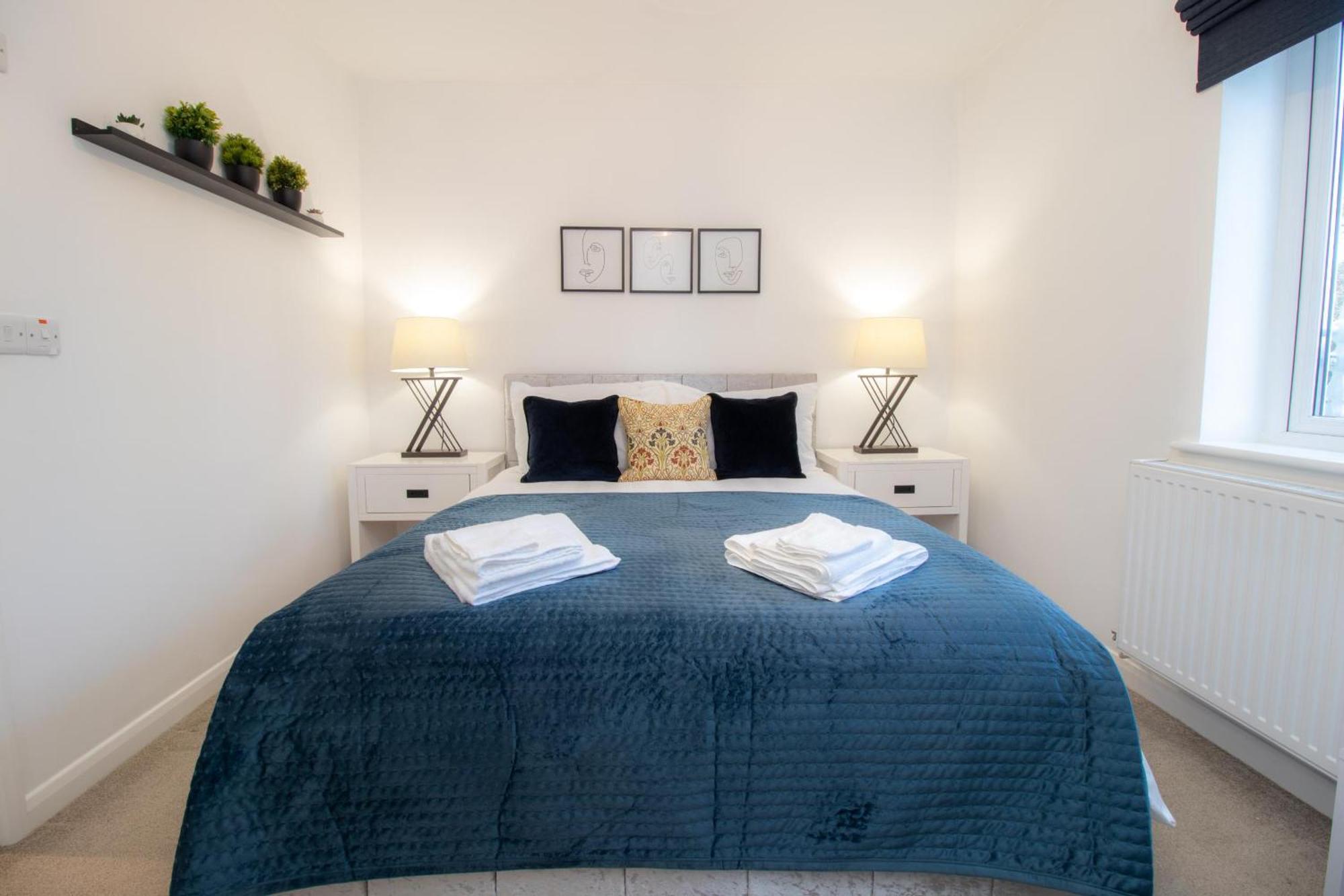 Crescent House Apartments 特尔福德 客房 照片