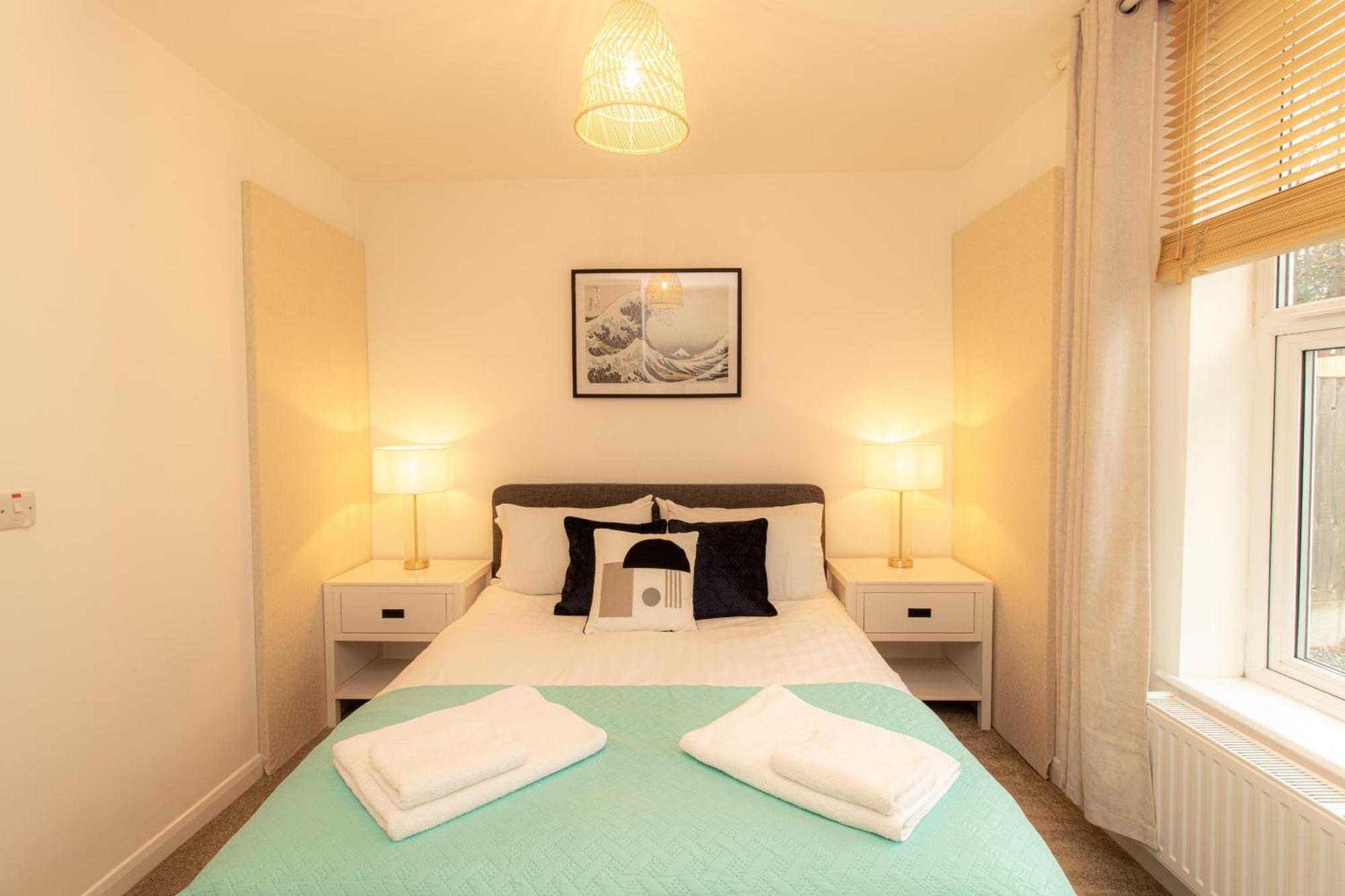 Crescent House Apartments 特尔福德 客房 照片