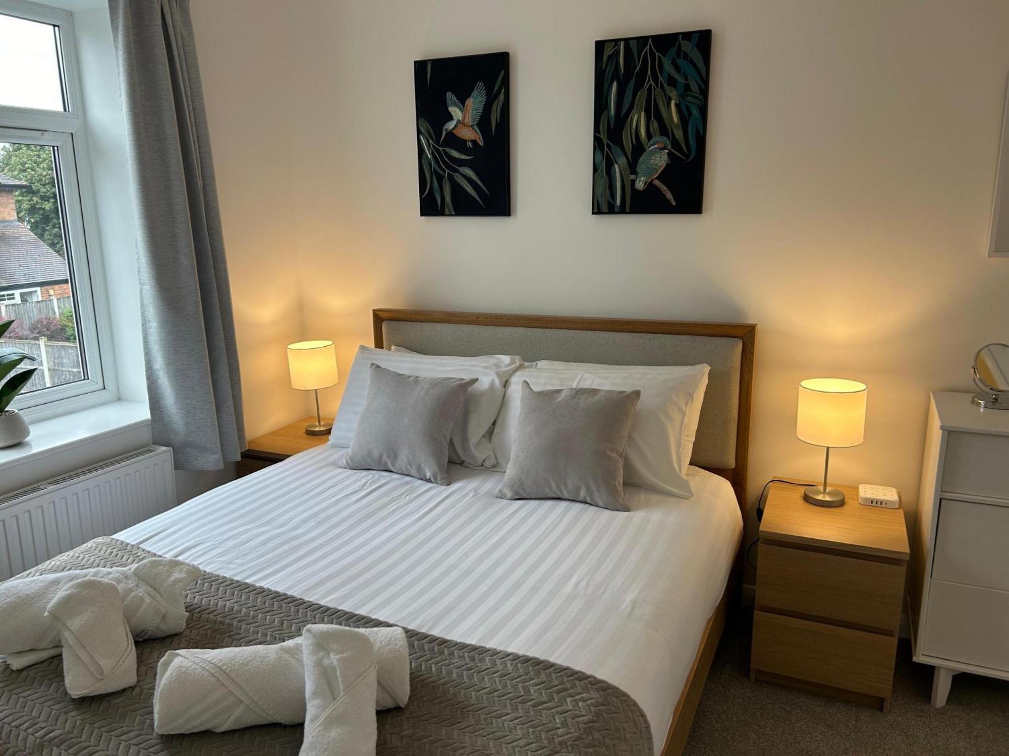 Crescent House Apartments 特尔福德 客房 照片